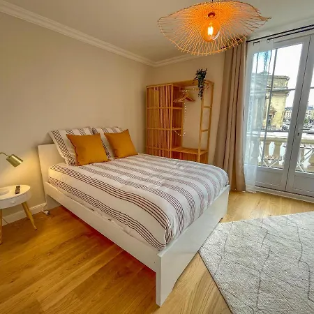 Renove Avec Terrasse Et Vue Unique ! דירה